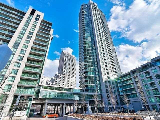 215-fort-york-boulevard-toronto-ontario-c13096032