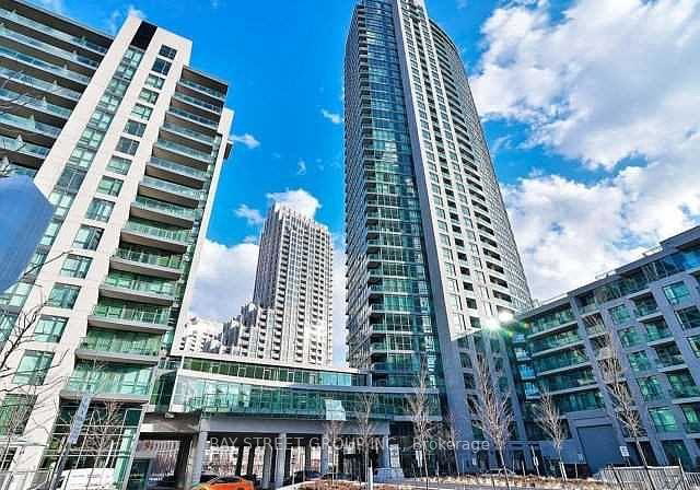 215-fort-york-boulevard-toronto-ontario-c13096032