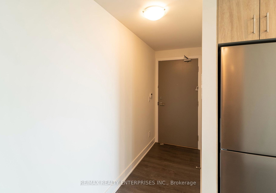 188-fairview-mall-drive-north-york-ontario-c13096296