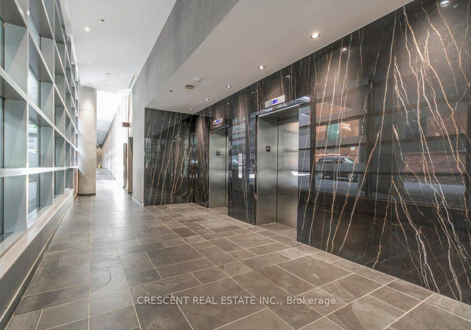 650-king-street-w-toronto-ontario-c13096360