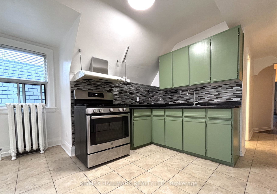 55-brunswick-avenue-3rd-toronto-ontario-c13096402