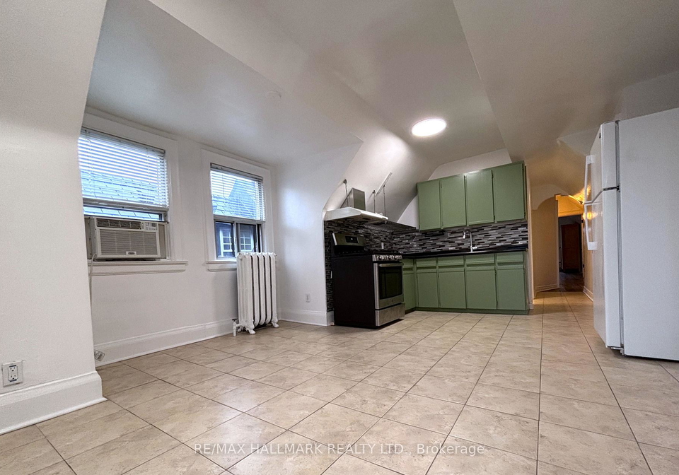 55-brunswick-avenue-3rd-toronto-ontario-c13096402