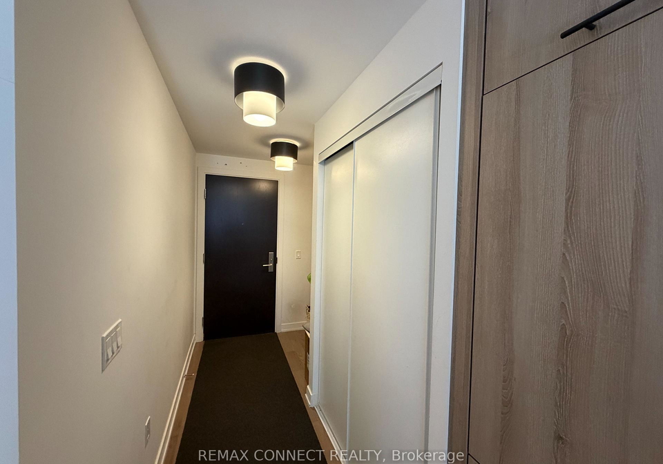 330-richmond-street-w-toronto-ontario-c13096464