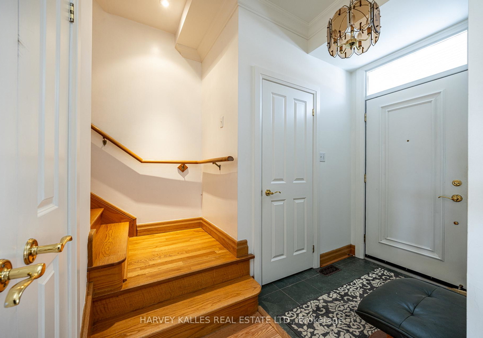 51-shaftesbury-avenue-toronto-ontario-c13096826