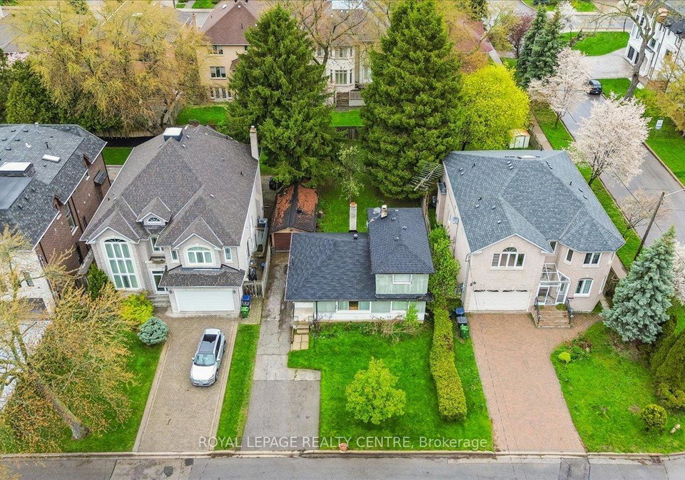 376-princess-avenue-north-york-ontario-c13096840