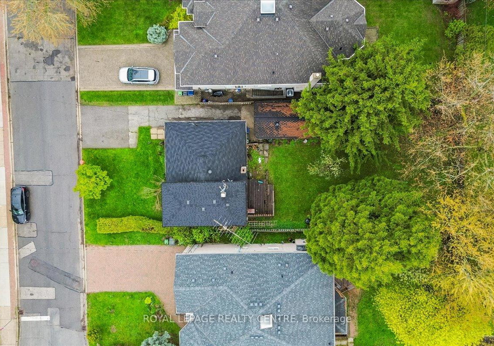 376-princess-avenue-north-york-ontario-c13096840