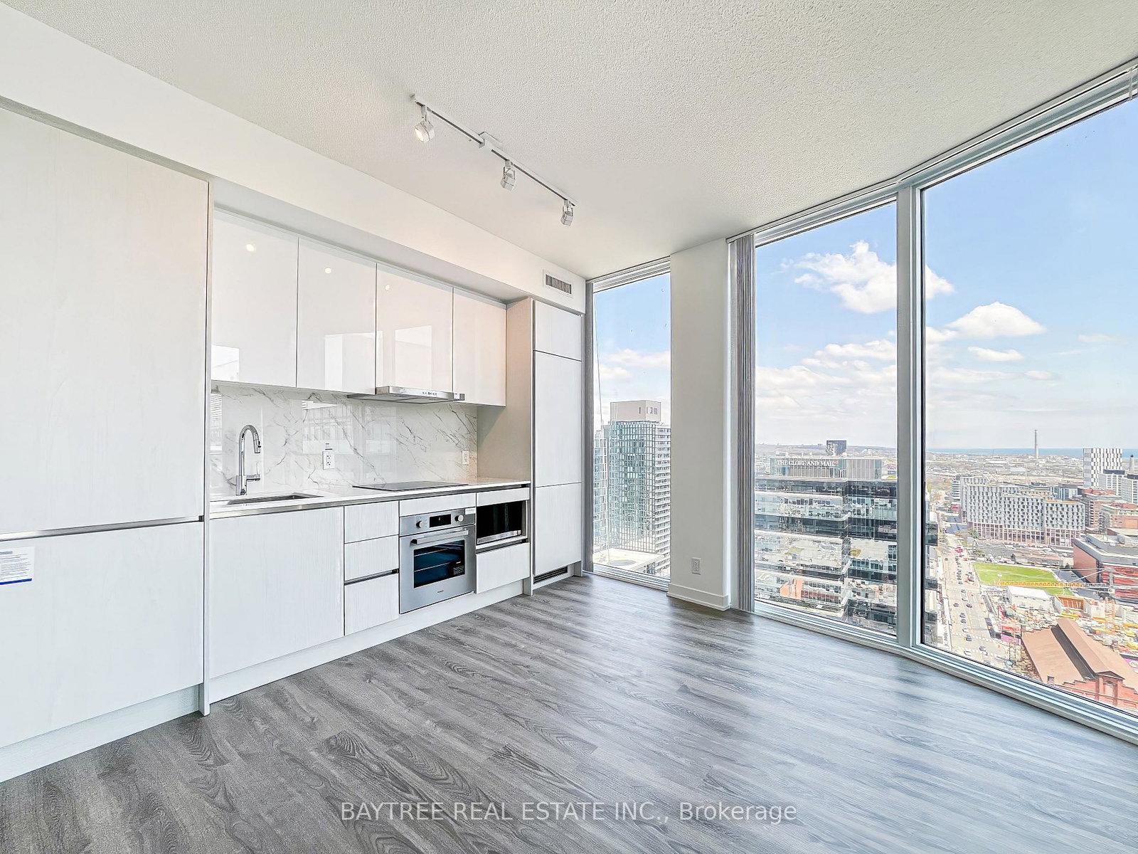 180-front-street-e-toronto-ontario-c13097292