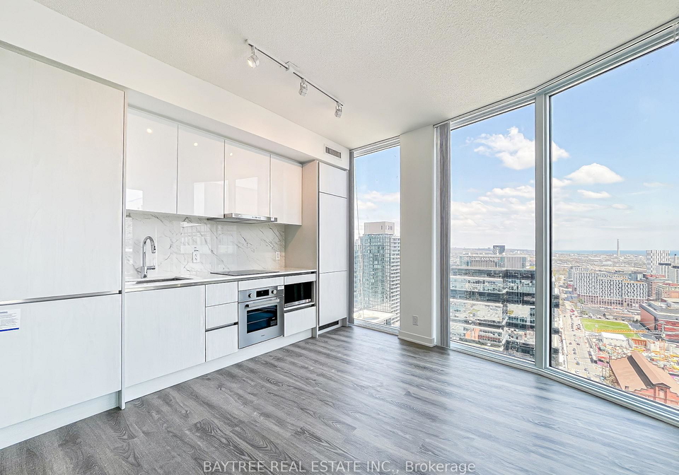 180-front-street-e-toronto-ontario-c13097292