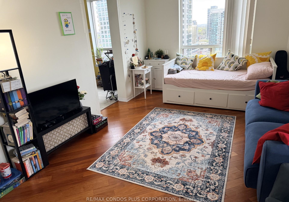 18-hillcrest-avenue-n-north-york-ontario-c13097416