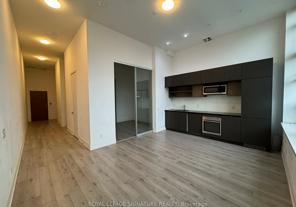 111-st-clair-avenue-w-toronto-ontario-c13097812
