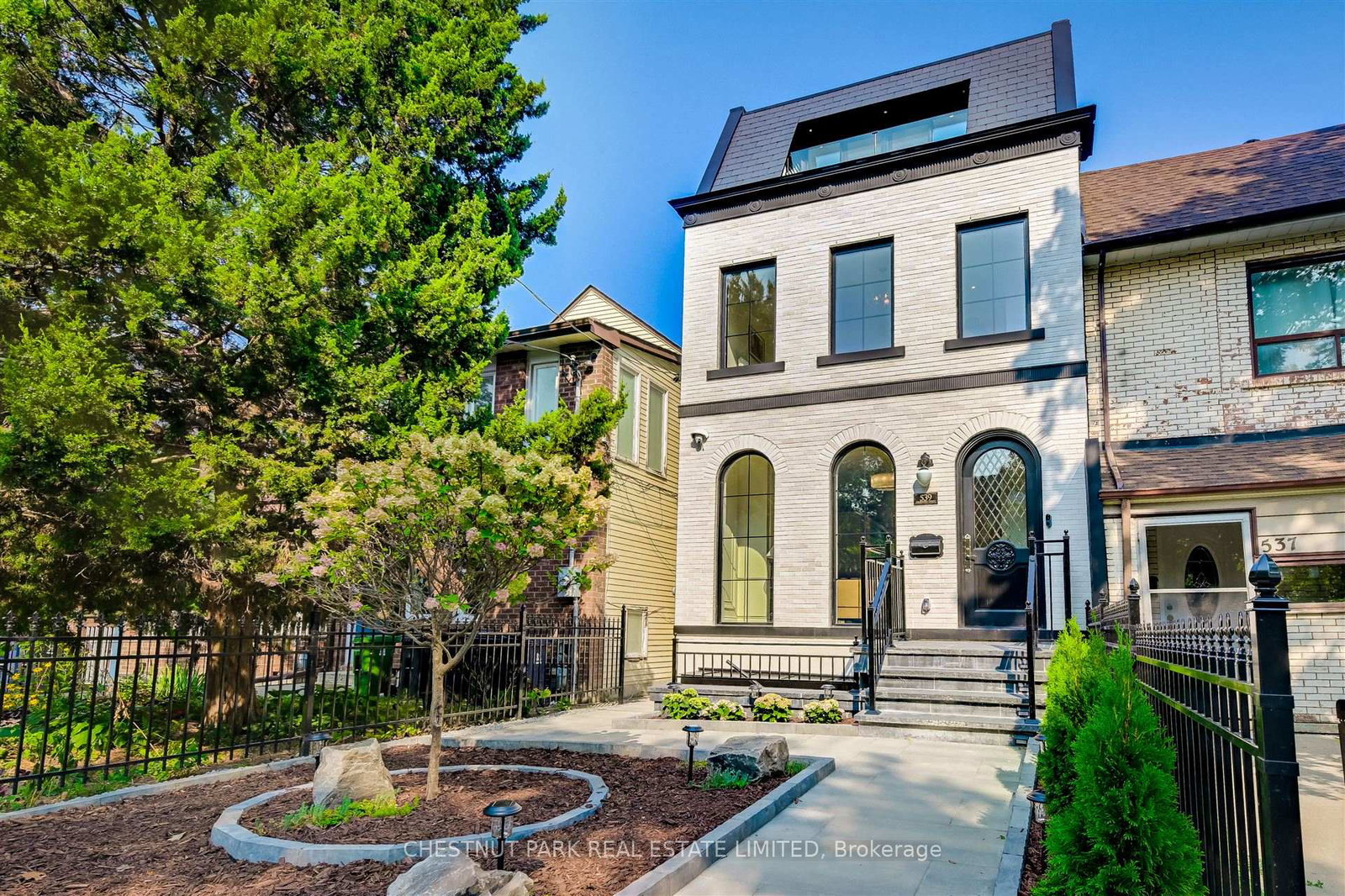 539-crawford-street-toronto-ontario-c13097826