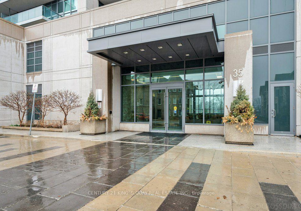 35-brian-peck-crescent-east-york-ontario-c13097846