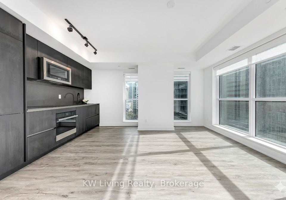 327-king-street-w-toronto-ontario-c13097864