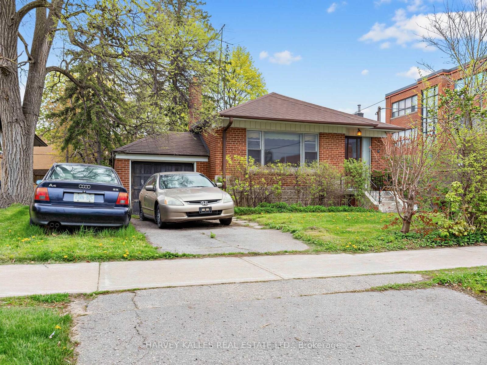 12-invermay-avenue-toronto-ontario-c13098240