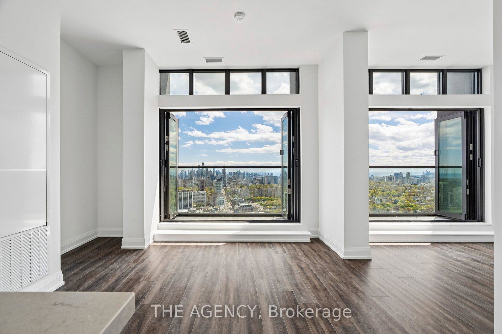 20-soudan-avenue-toronto-ontario-c13098350