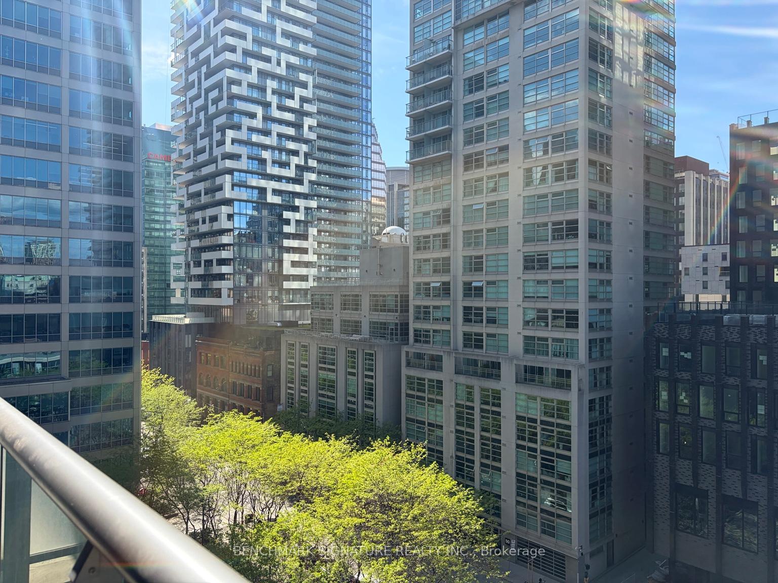 33-lombard-street-toronto-ontario-c13098358