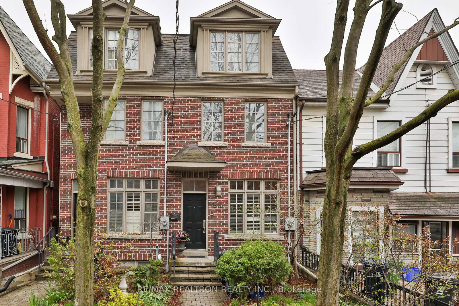 51b-foxley-street-toronto-ontario-c13098390