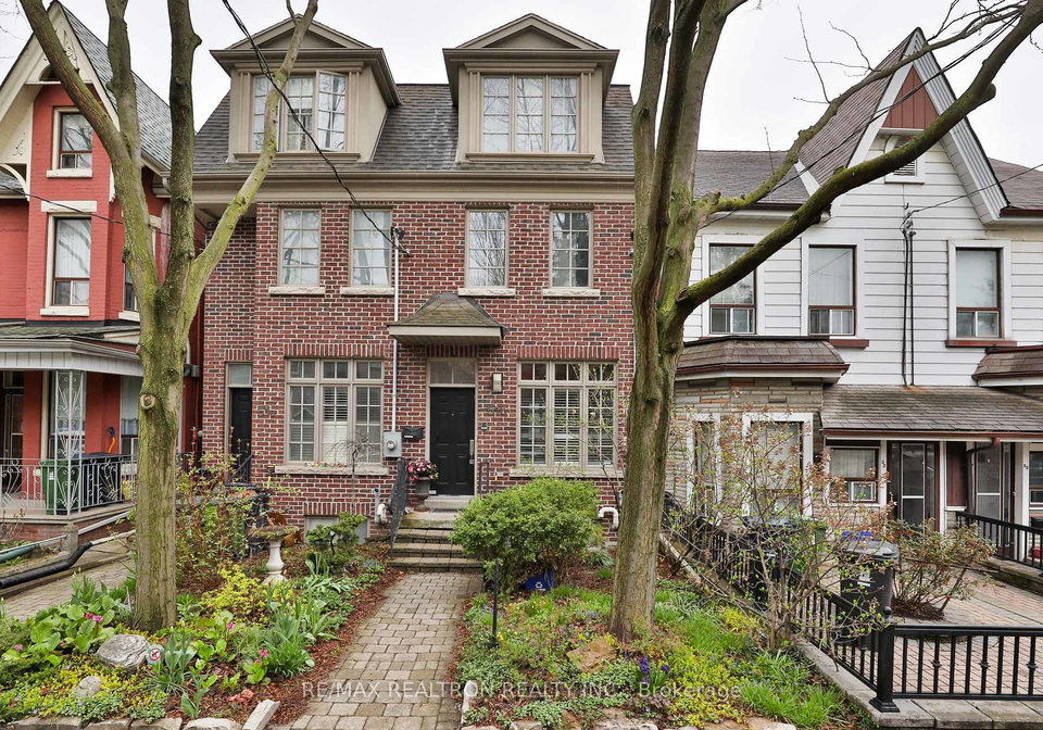 51b-foxley-street-toronto-ontario-c13098390