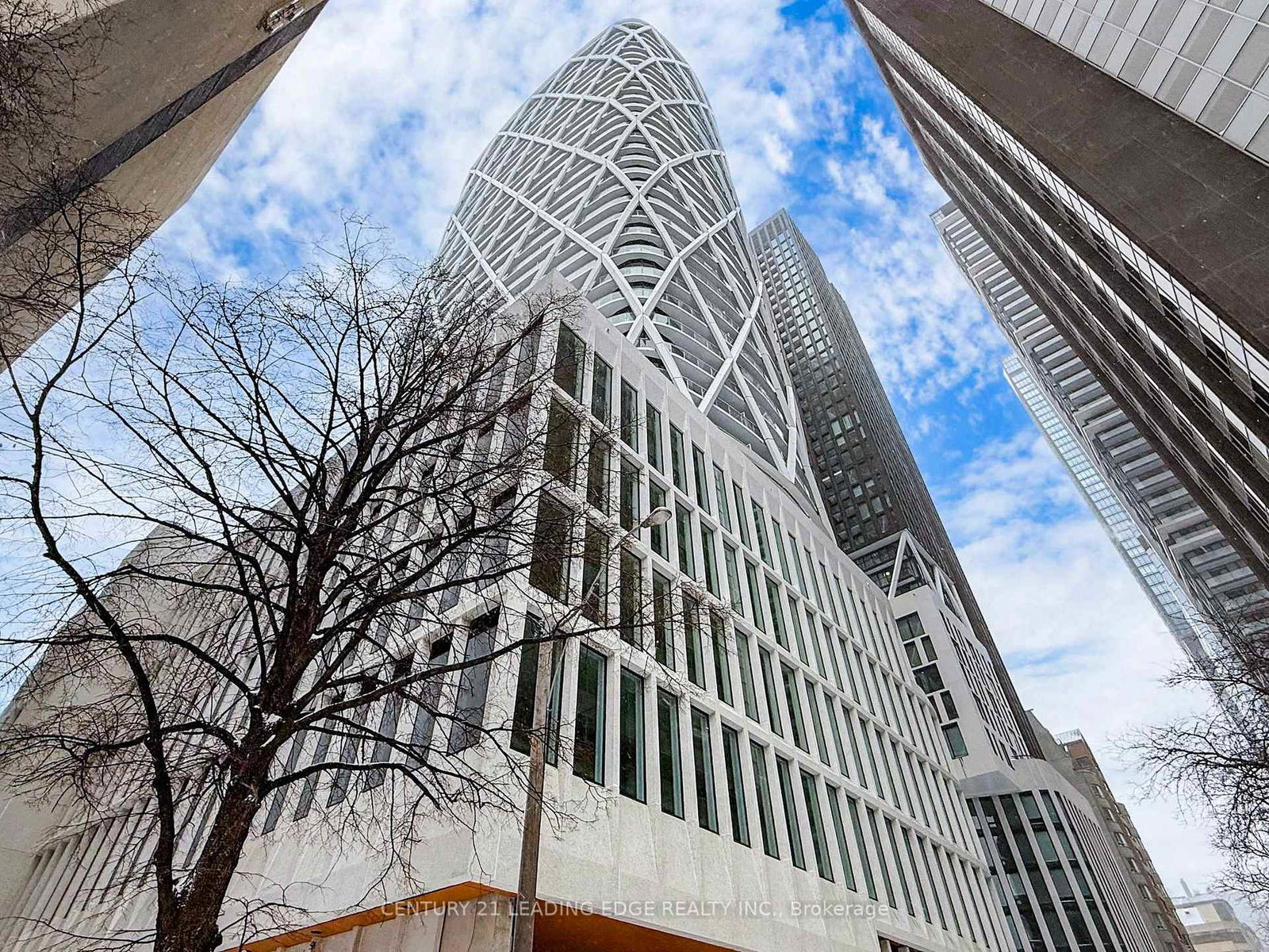 230-simcoe-street-toronto-ontario-c13098786