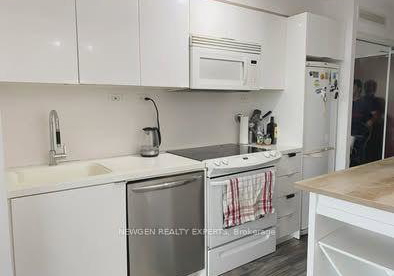 10-capreol-court-toronto-ontario-c13099040