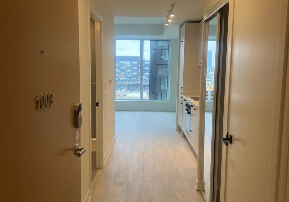 1-quarrington-lane-north-york-ontario-c13099154