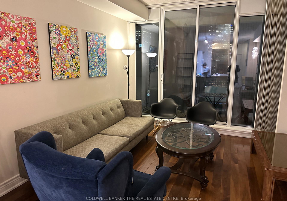 111-elizabeth-street-toronto-ontario-c13099228