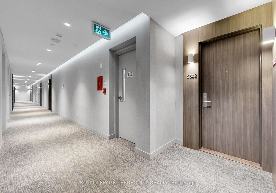 185-roehampton-avenue-toronto-ontario-c13099282