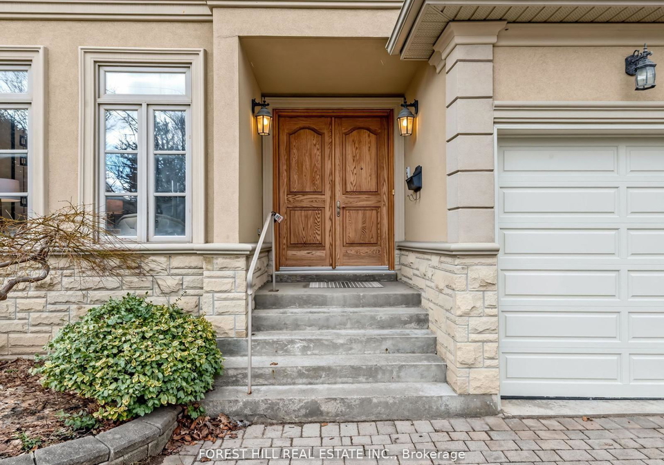 342-byng-avenue-north-york-ontario-c13099336
