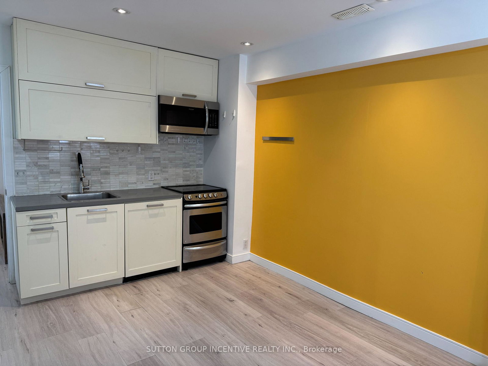 233-ellerslie-avenue-toronto-ontario-c13099372