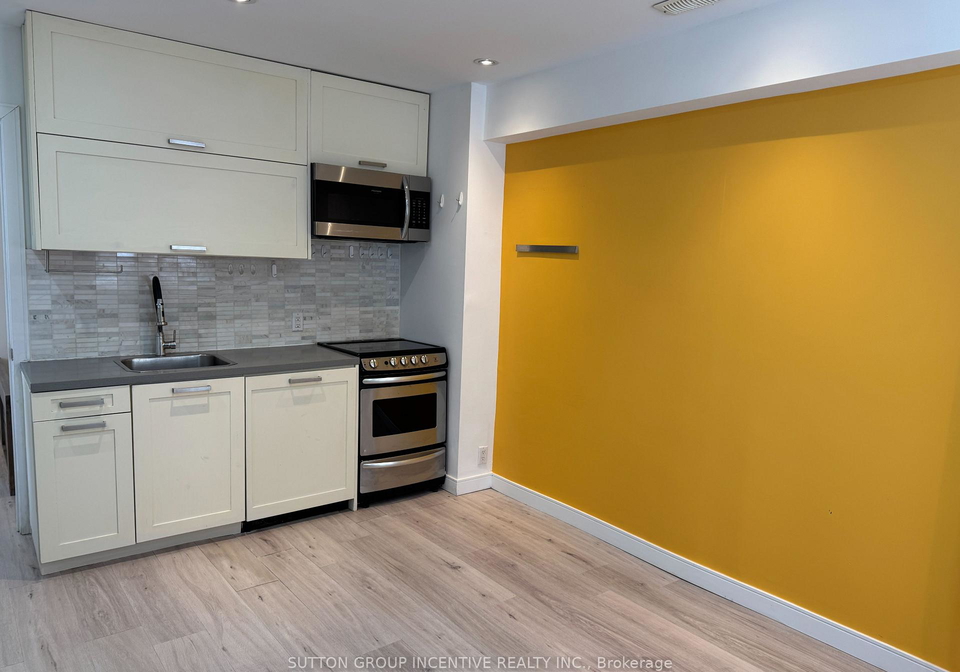 233-ellerslie-avenue-toronto-ontario-c13099372