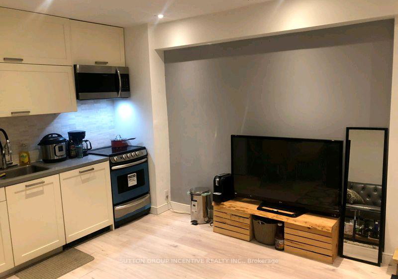 233-ellerslie-avenue-toronto-ontario-c13099372