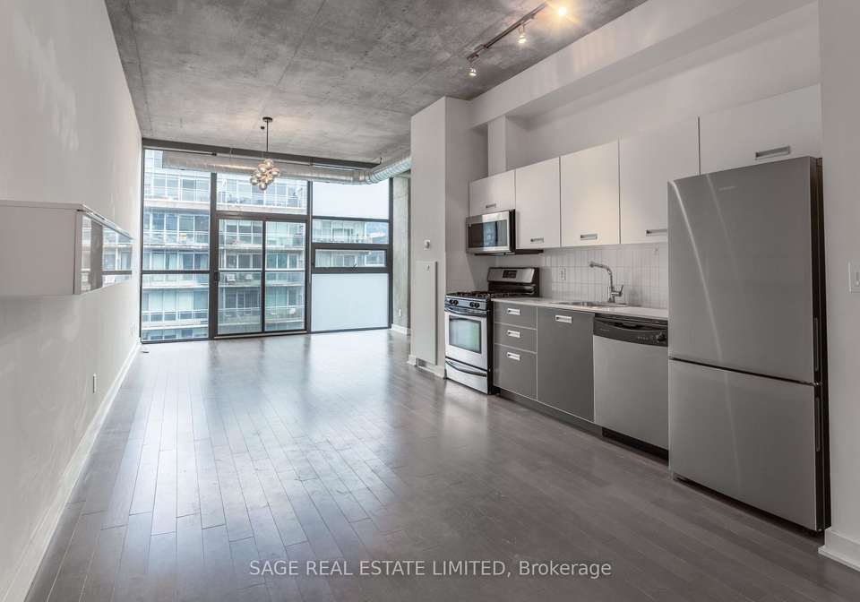 60-bathurst-street-toronto-ontario-c13099420