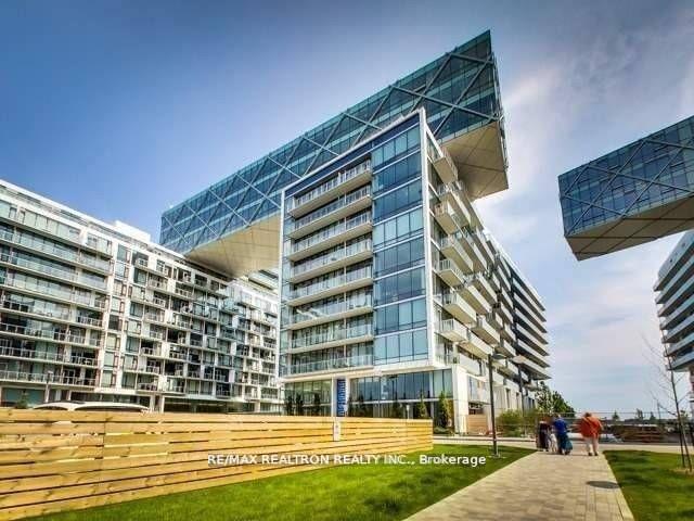 39-queens-quay-e-toronto-ontario-c13099428