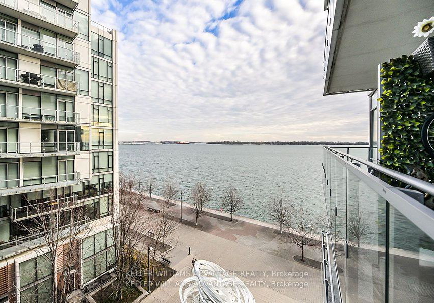 29-queens-quay-e-toronto-ontario-c13099460