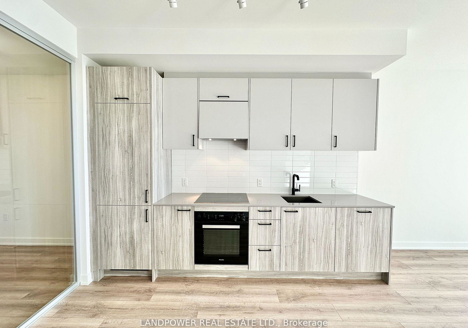 1-kyle-lowry-road-north-york-ontario-c13099582
