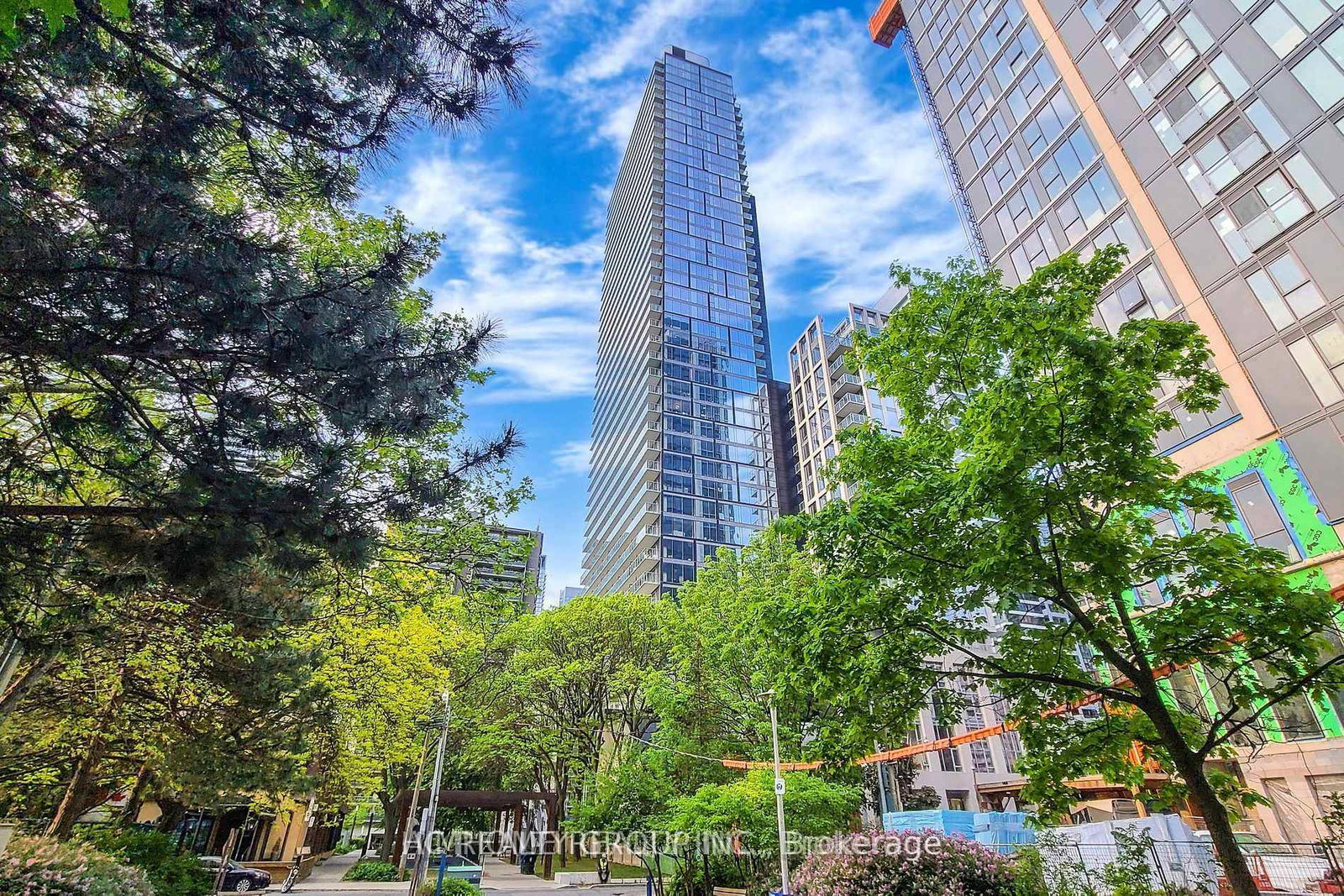 1-gloucester-street-toronto-ontario-c13099584