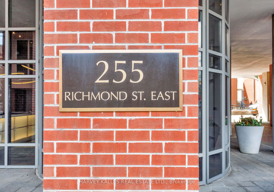 255-richmond-street-e-toronto-ontario-c13099592