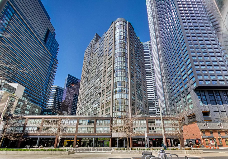 24-wellesley-street-w-toronto-ontario-c13100098