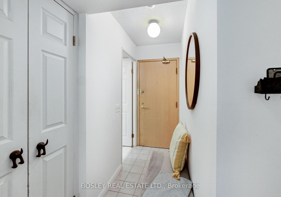 24-wellesley-street-w-toronto-ontario-c13100098