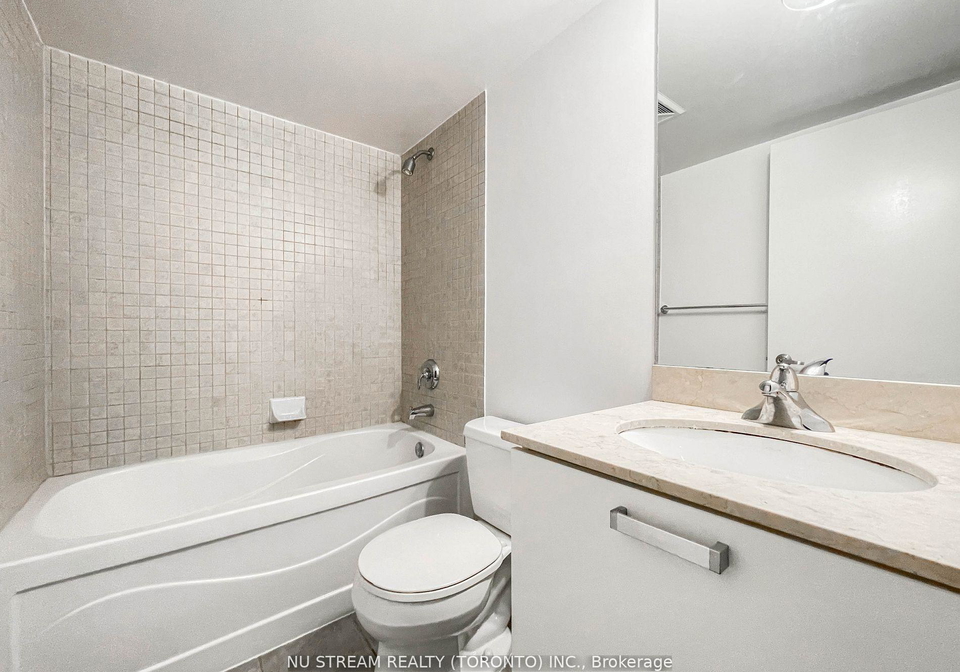 37-grosvenor-street-toronto-ontario-c13100116