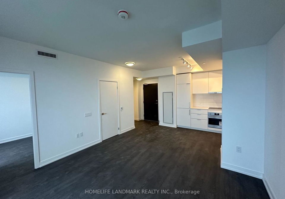 7-golden-lion-heights-north-york-ontario-c13100124
