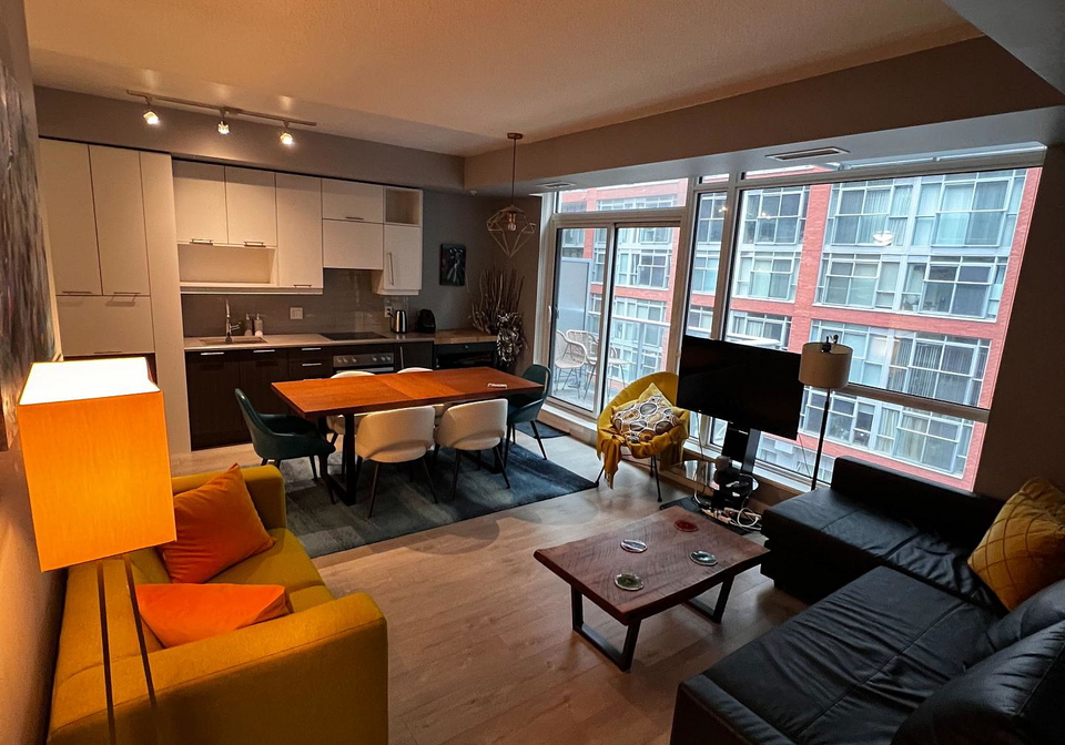 30-nelson-street-toronto-ontario-c13100160