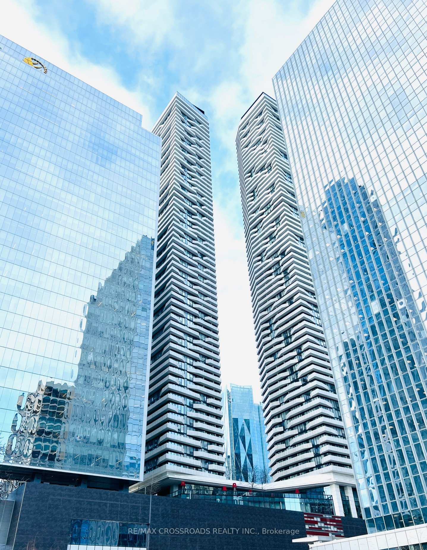 88-harbour-street-toronto-ontario-c13100306