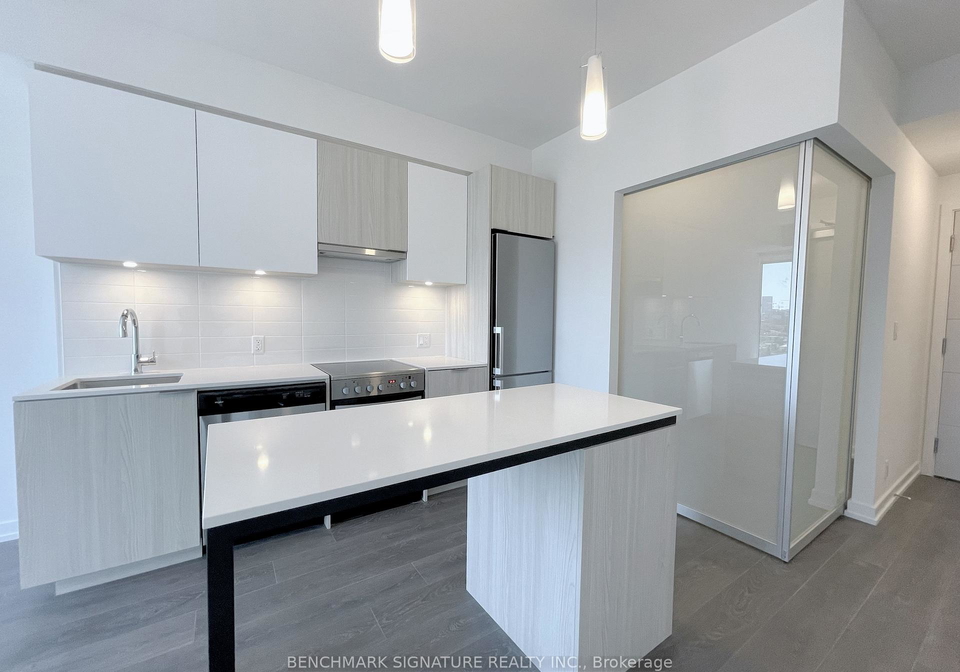 203-college-street-toronto-ontario-c13100372