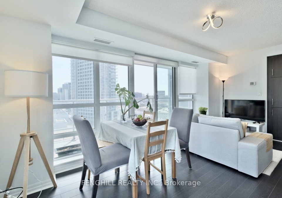2015-sheppard-avenue-e-north-york-ontario-c13100378