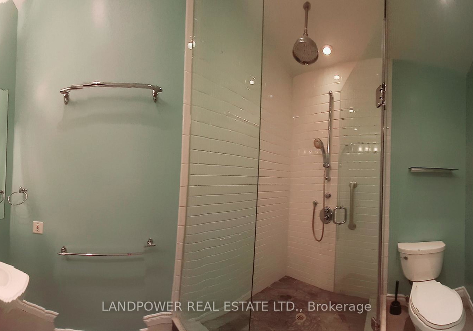 8-clareville-crescent-north-york-ontario-c13100458