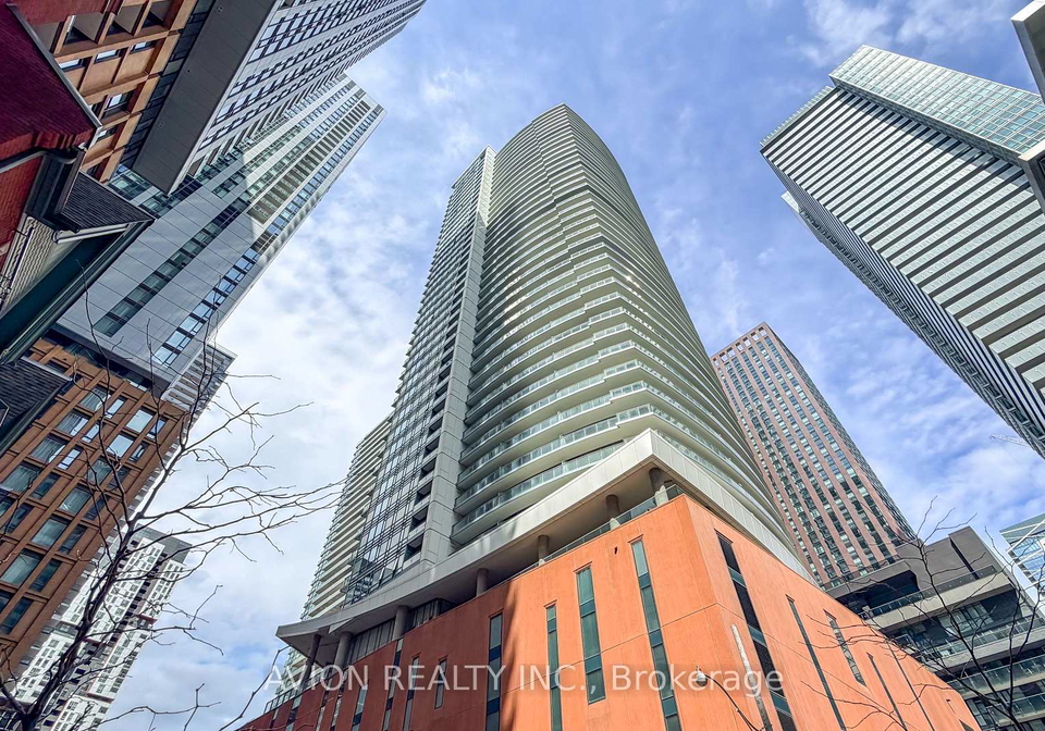 21-widmer-street-toronto-ontario-c13100620