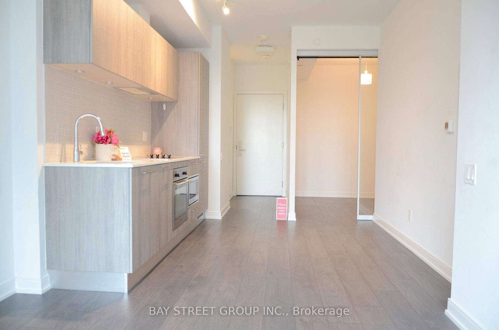 3-gloucester-street-toronto-ontario-c13100796