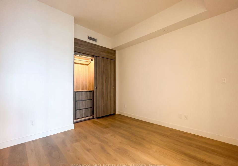 68-esther-shiner-boulevard-north-york-ontario-c13100858