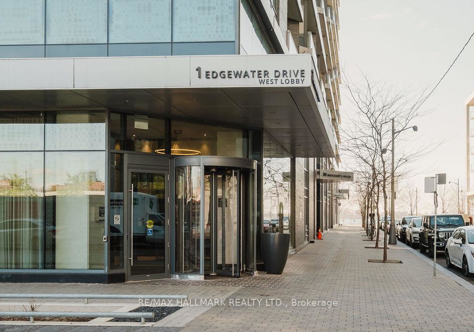 1-edgewater-drive-toronto-ontario-c13100870